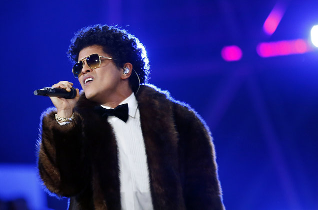 bruno-mars-vs-2016-billboard-1548.jpg