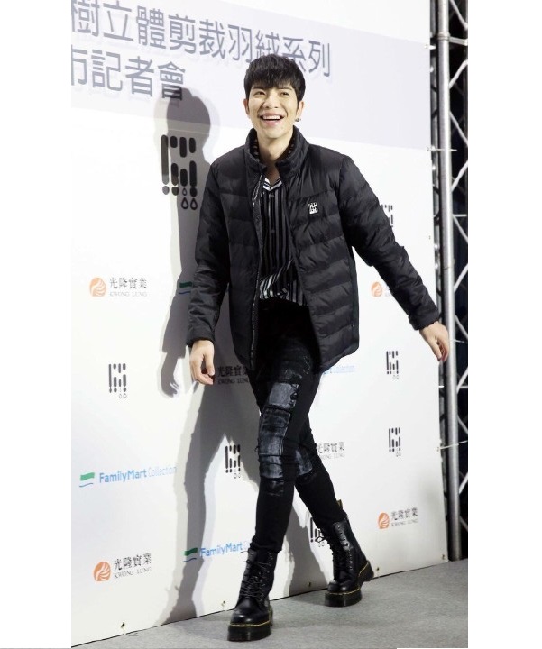 6f60d6d8gy1flbe4jnshwj20qo1917br.jpg