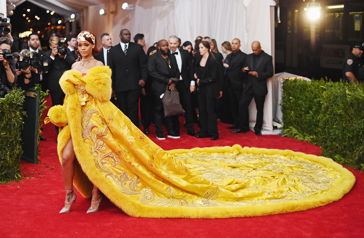 Rihanna-Met-Gala-2015-billboard-1548.jpg