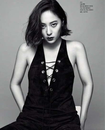 时尚杂志的老面孔，郑秀晶拍摄2017《GQ》闭年刊封面